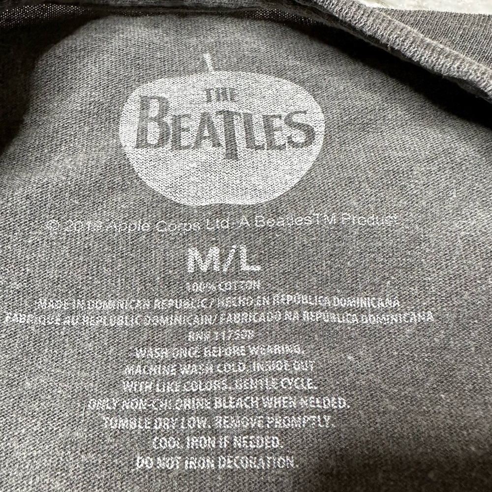 The Beatles Official Studio Session Graphic T-Shirt in Grey Unisex M/L - Picture 4 of 4